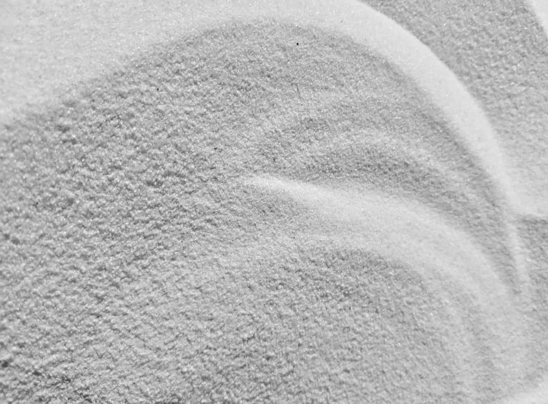 Pure quartz crystal material