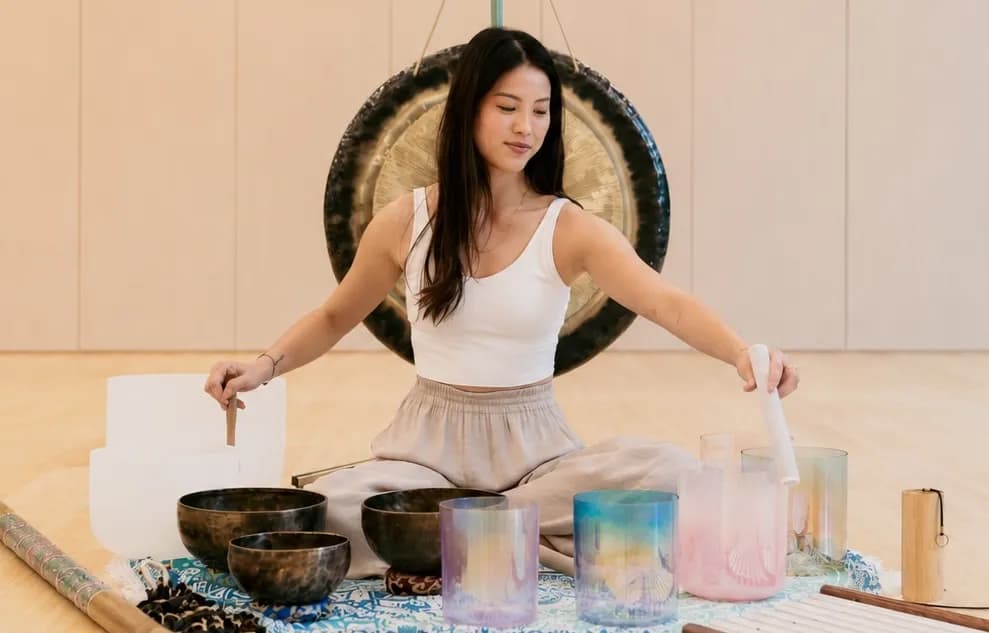 How to Choose a Crystal Singing Bowl (Beginner to Professional)